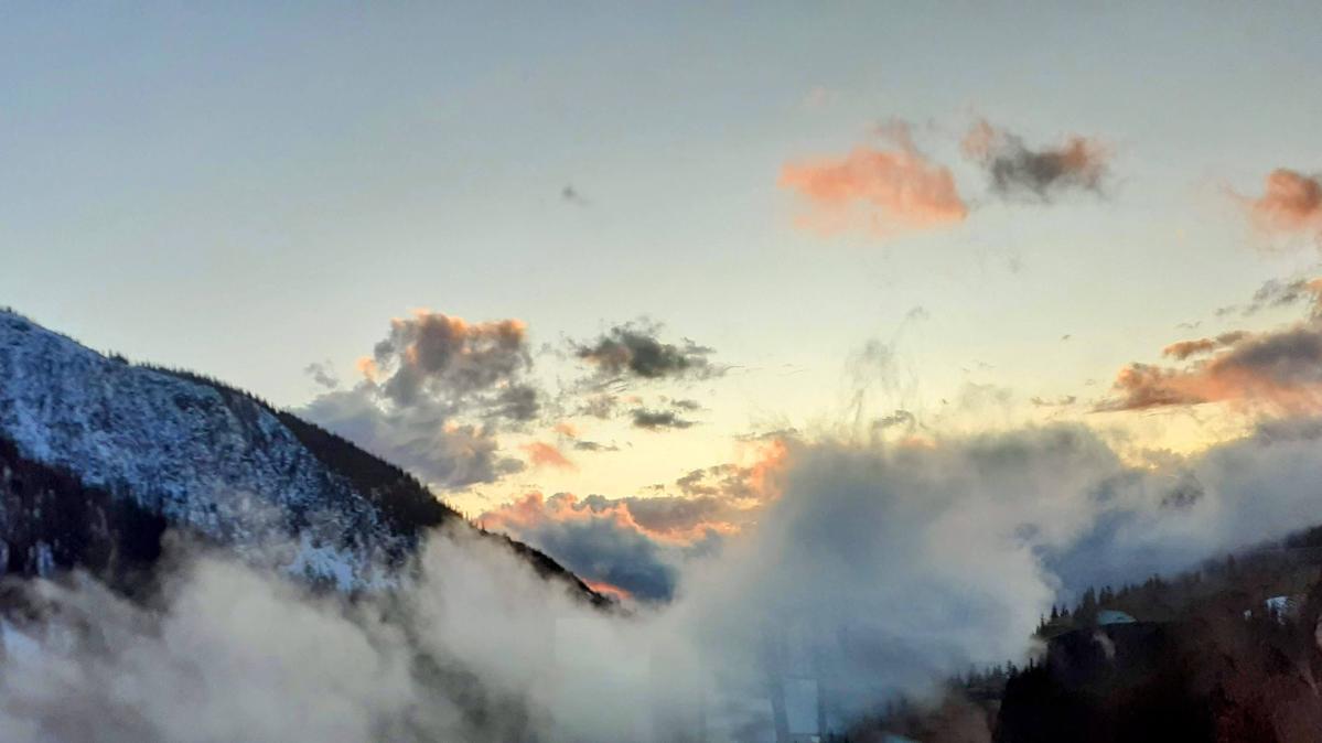 misty mountains over the Kootenay Pass